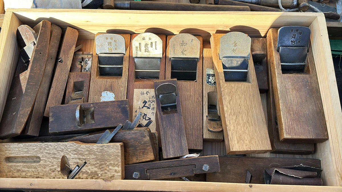倉敷市内でまとめて買い取りした大工用カンナの道具一式