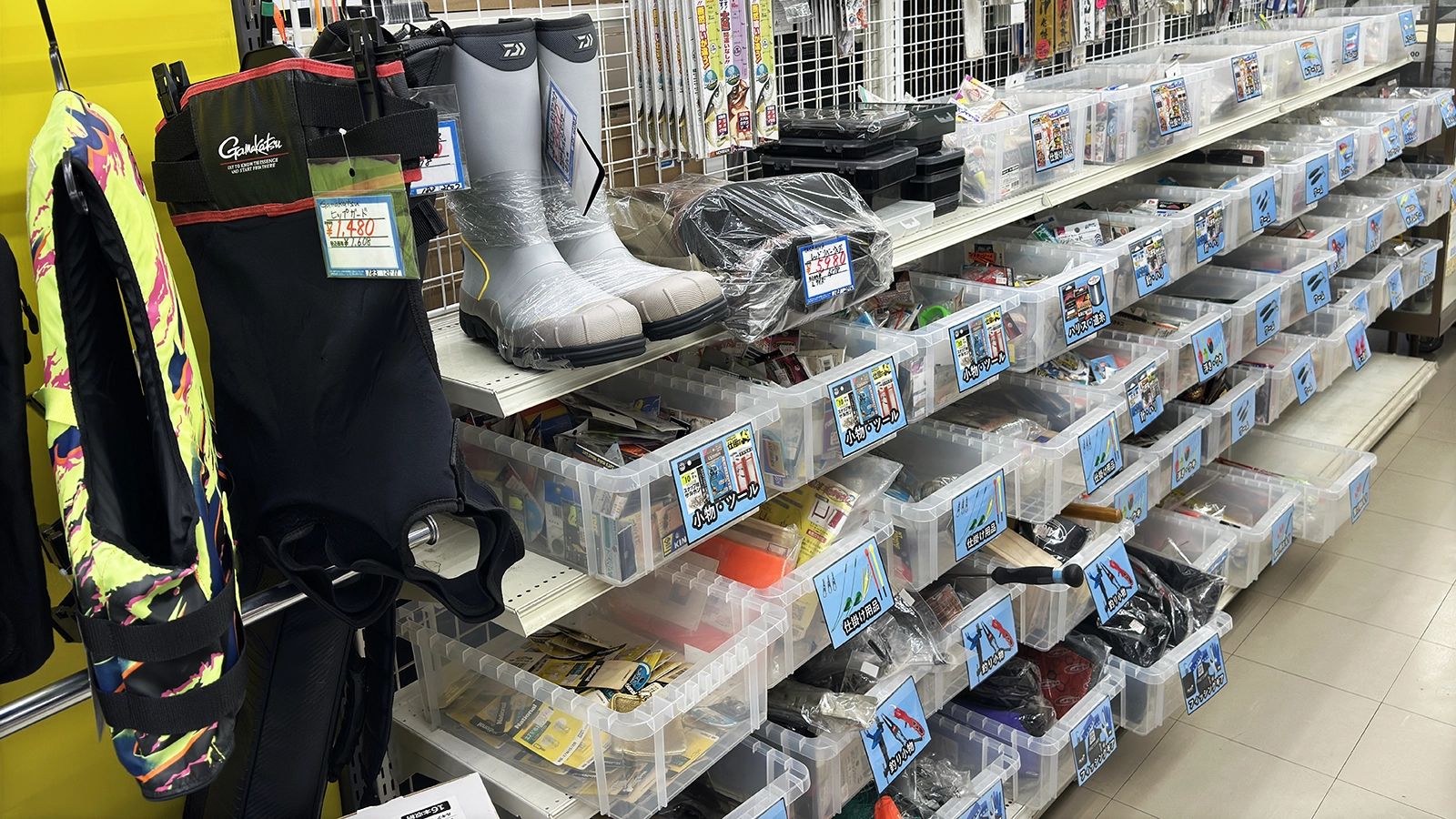 玉島店釣具小物コーナー