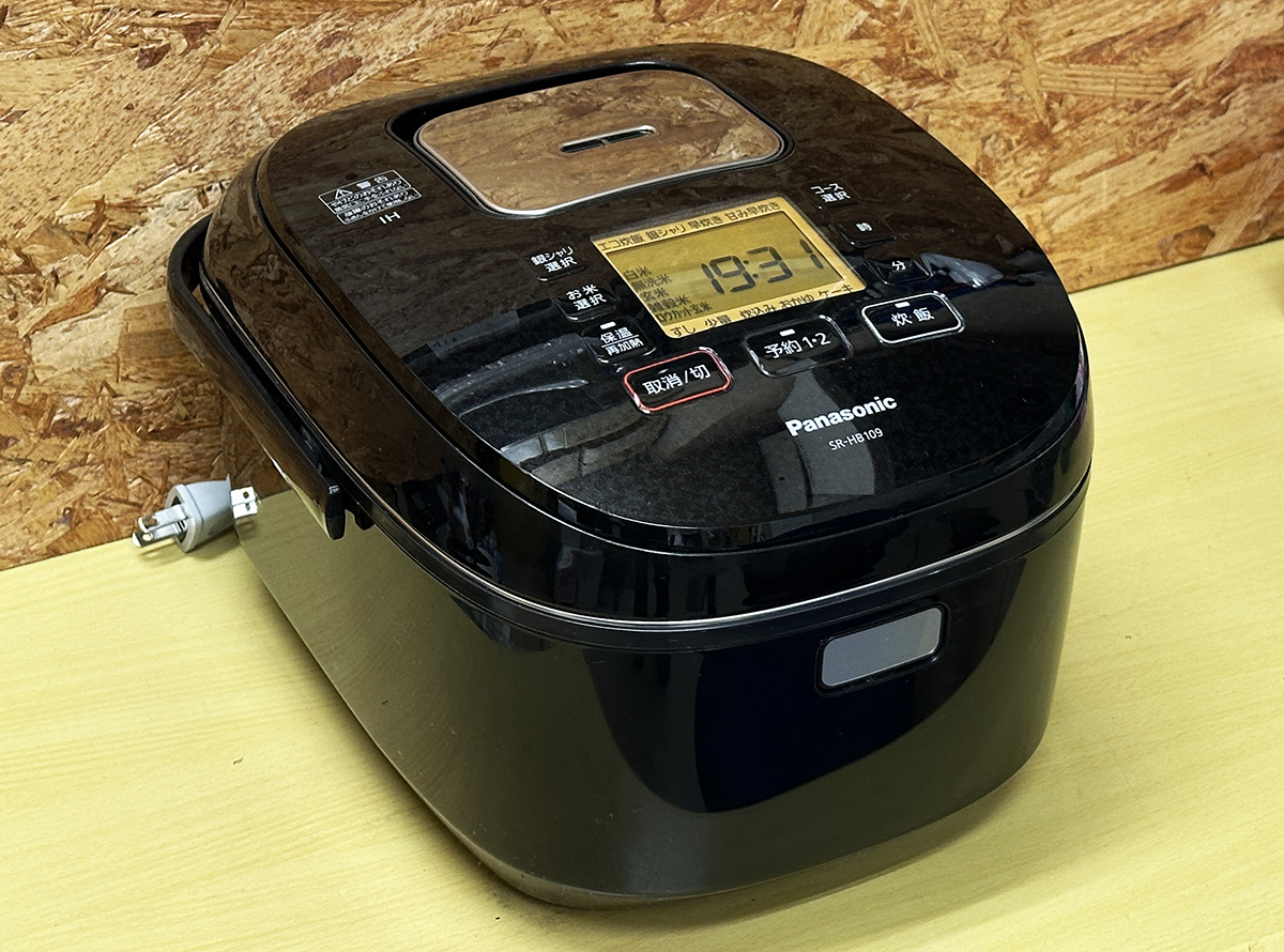 パナソニック IHジャー炊飯器「SR-HB109」（2020年製）を買取いたしました。