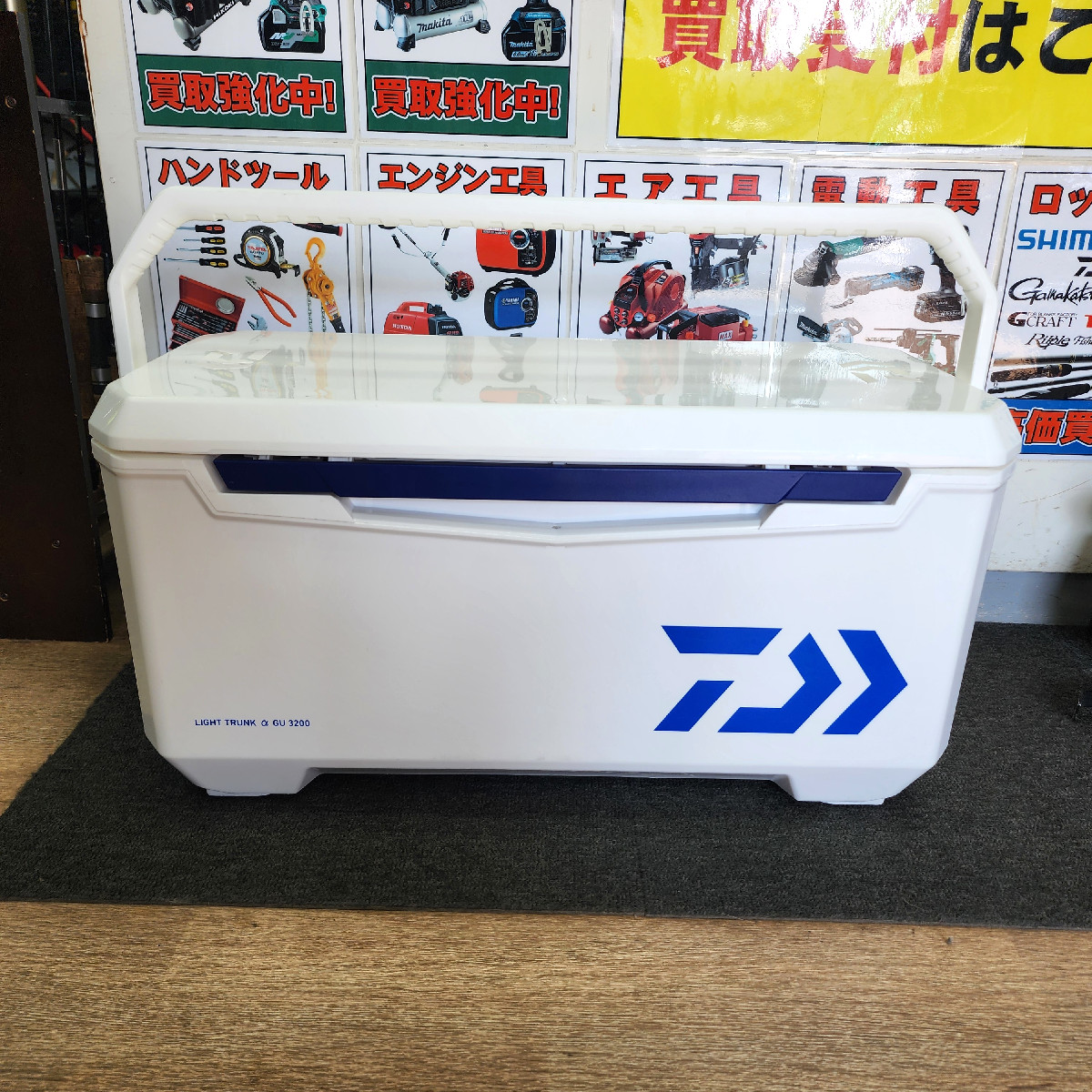 ダイワ ライトトランクα クーラーボックス