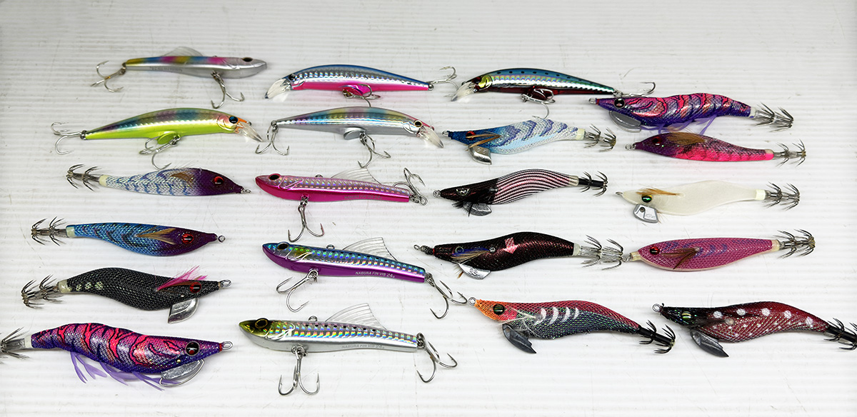 エギとミノーが混ざったソルトルアー各種