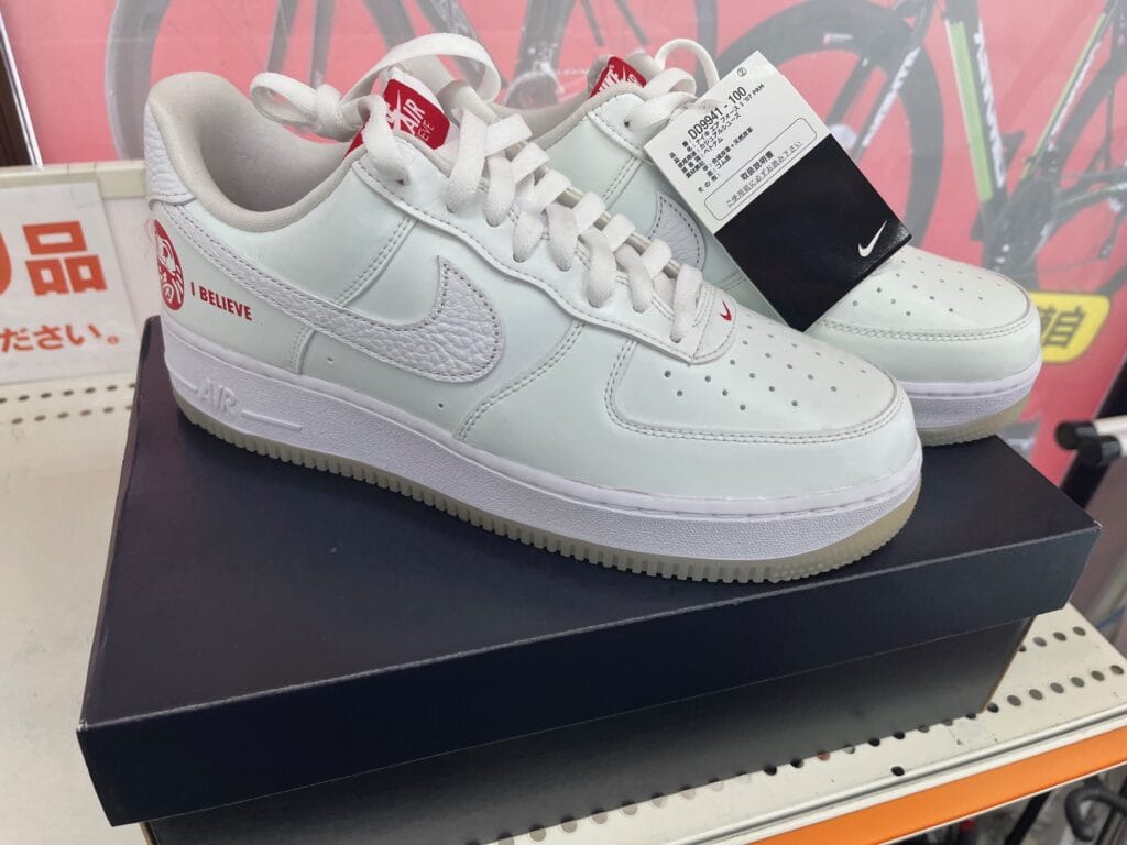 【靴買取実績】ナイキ エアフォース1 ’07 PRM “Daruma（ダルマ）” DD9941-100 買取しました！