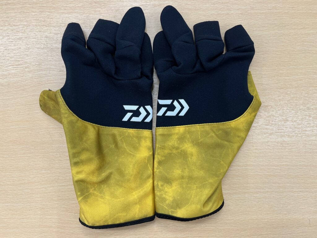 【釣具 買取】ダイワ(DAIWA) フィッシンググローブ DG-7620W 買取しました。 福山西新涯店