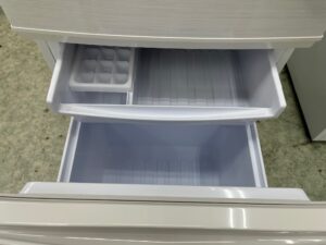 SHARP(シャープ) 2ドア冷凍冷蔵庫 SJ-D14E-W