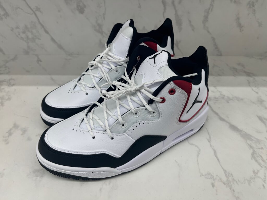 【靴買取実績】ナイキ ジョーダン コートサイド23 ホワイト/ブラック（DZ2791-101）買取しました。