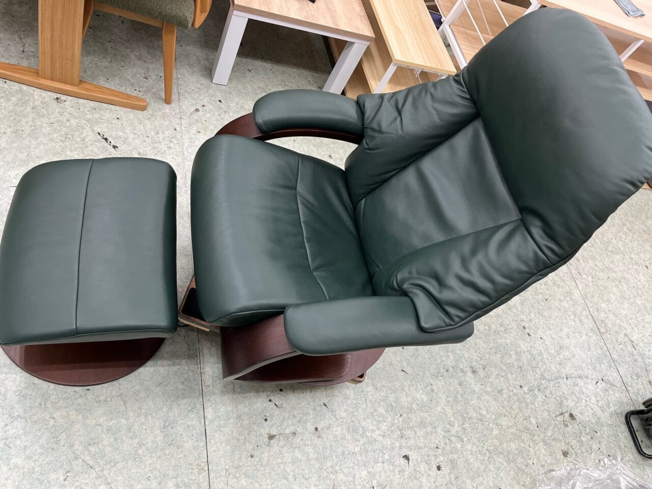 シモンズ フィヨルド リクライニングチェア買取｜福山市で家具買取ならリサイクルCube福山西新涯店