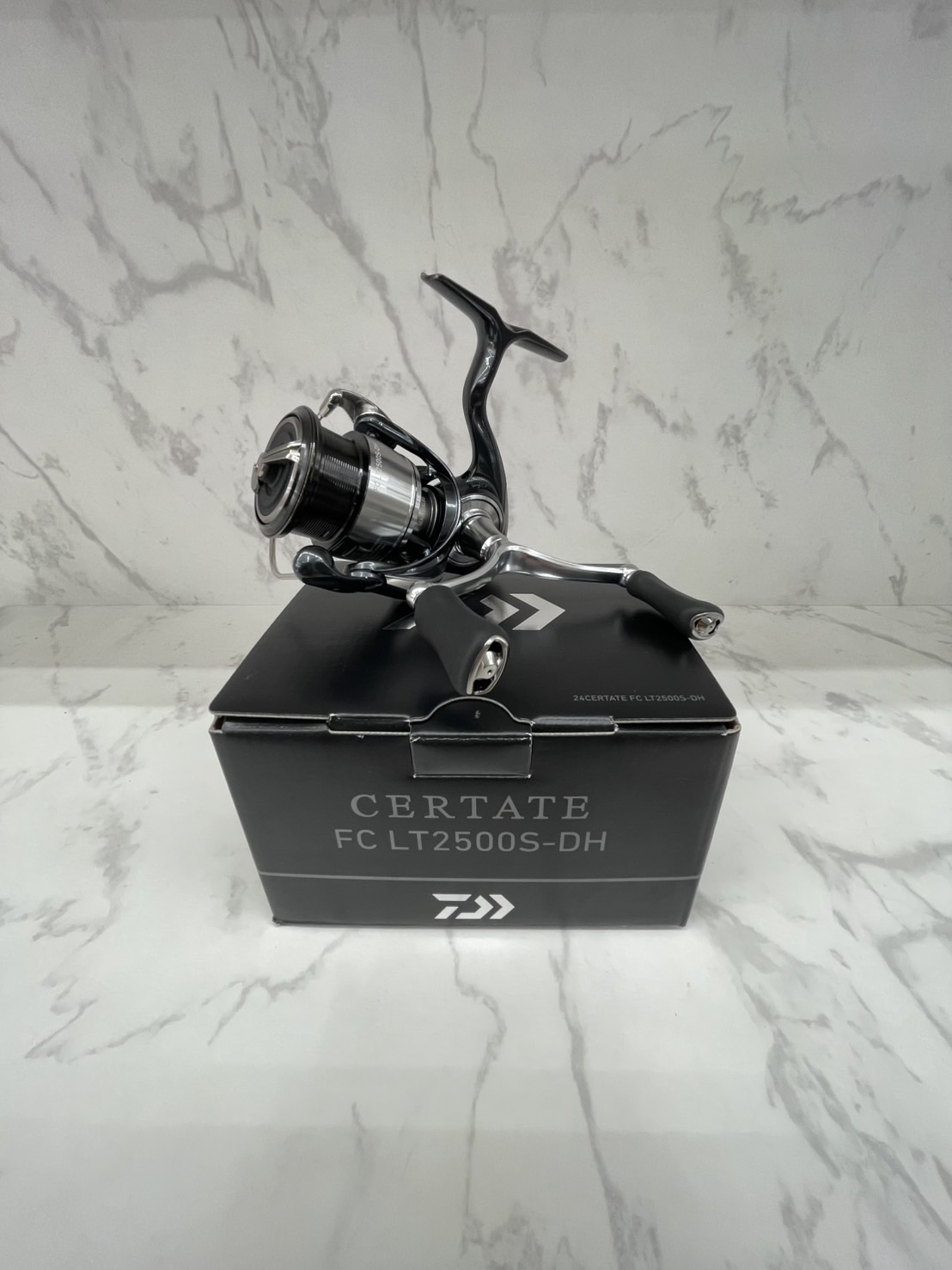 【釣具買取】福山市のリサイクルショップ リサイクルCube福山西新涯店｜ダイワ 24セルテート FC LT2500S-DH 高価買取